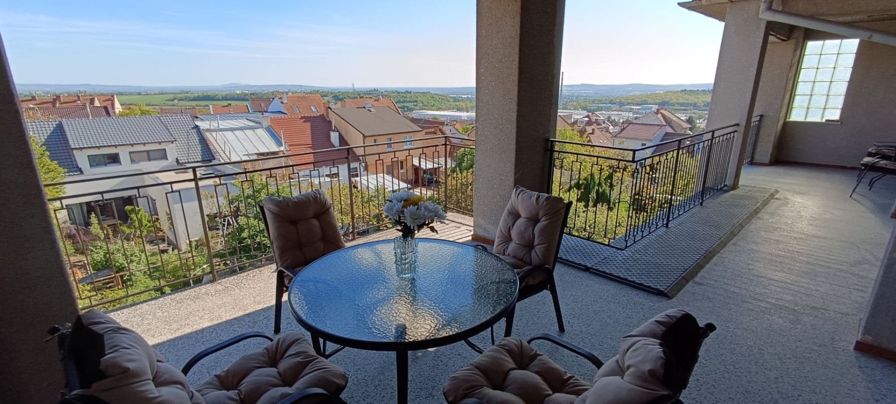 4 bedroom with open-plan kitchen flat to rent, 150 m², Nivky, Brno, Jihomoravský Region 4 bedroom with open-plan kitchen flat to rent, 150 m², Nivky, Brno, Jihomoravský Region