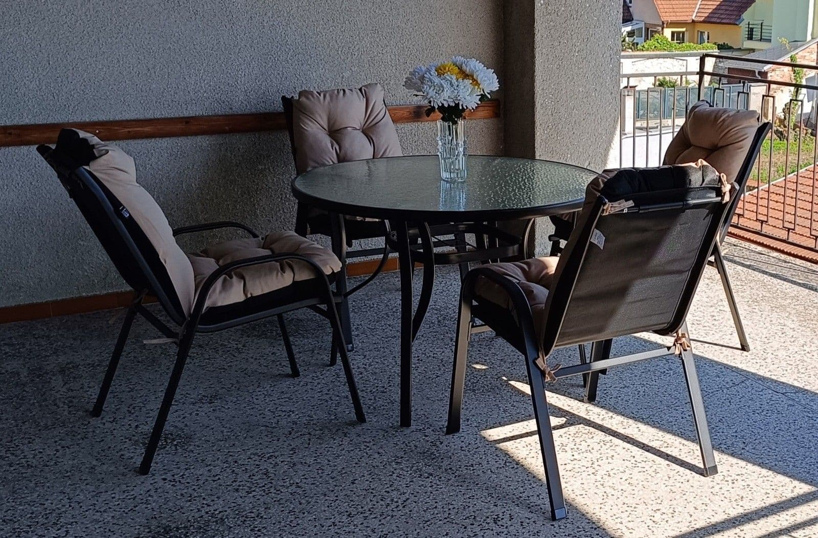 4 bedroom with open-plan kitchen flat to rent, 150 m², Nivky, Brno, Jihomoravský Region 4 bedroom with open-plan kitchen flat to rent, 150 m², Nivky, Brno, Jihomoravský Region