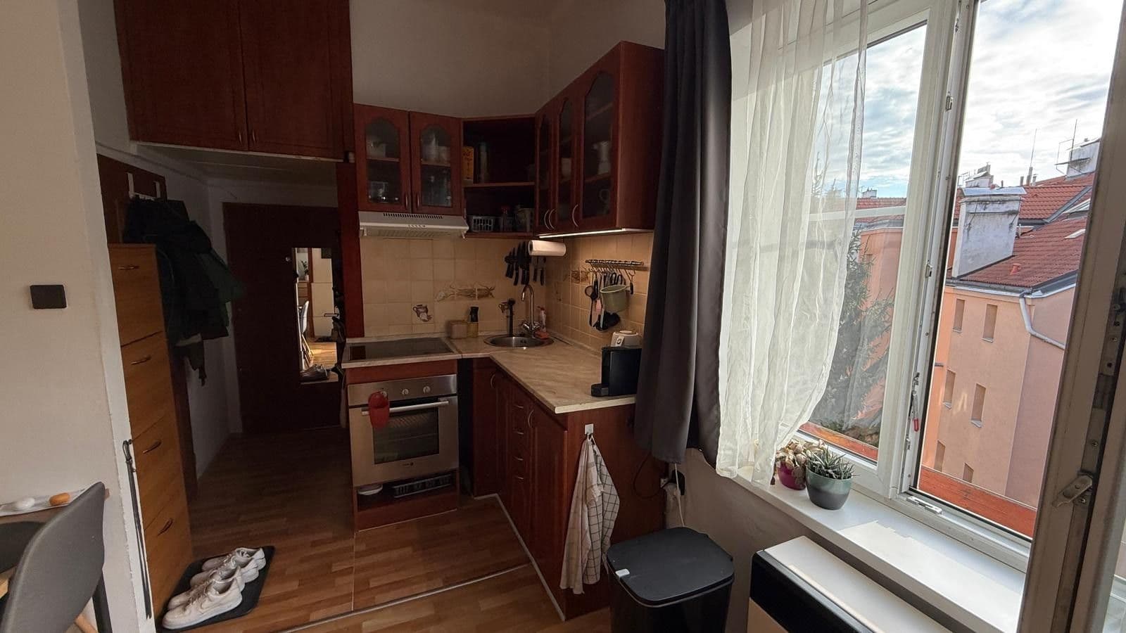 1 bedroom with open-plan kitchen flat to rent, 45 m², Na Rokytce, Prague, Prague 1 bedroom with open-plan kitchen flat to rent, 45 m², Na Rokytce, Prague, Prague