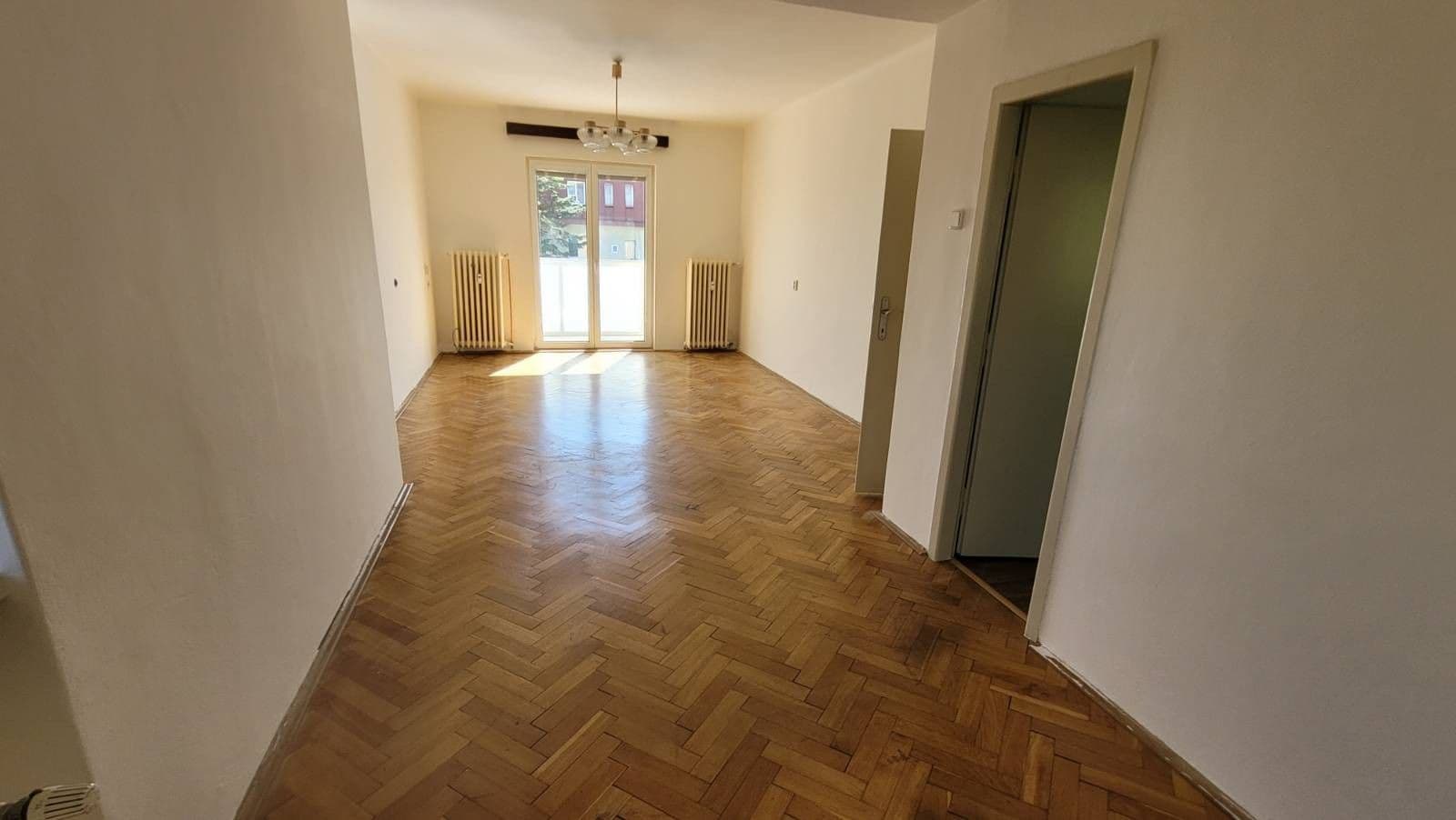 3 bedroom flat to rent, 80 m², Služská, Prague, Prague 3 bedroom flat to rent, 80 m², Služská, Prague, Prague
