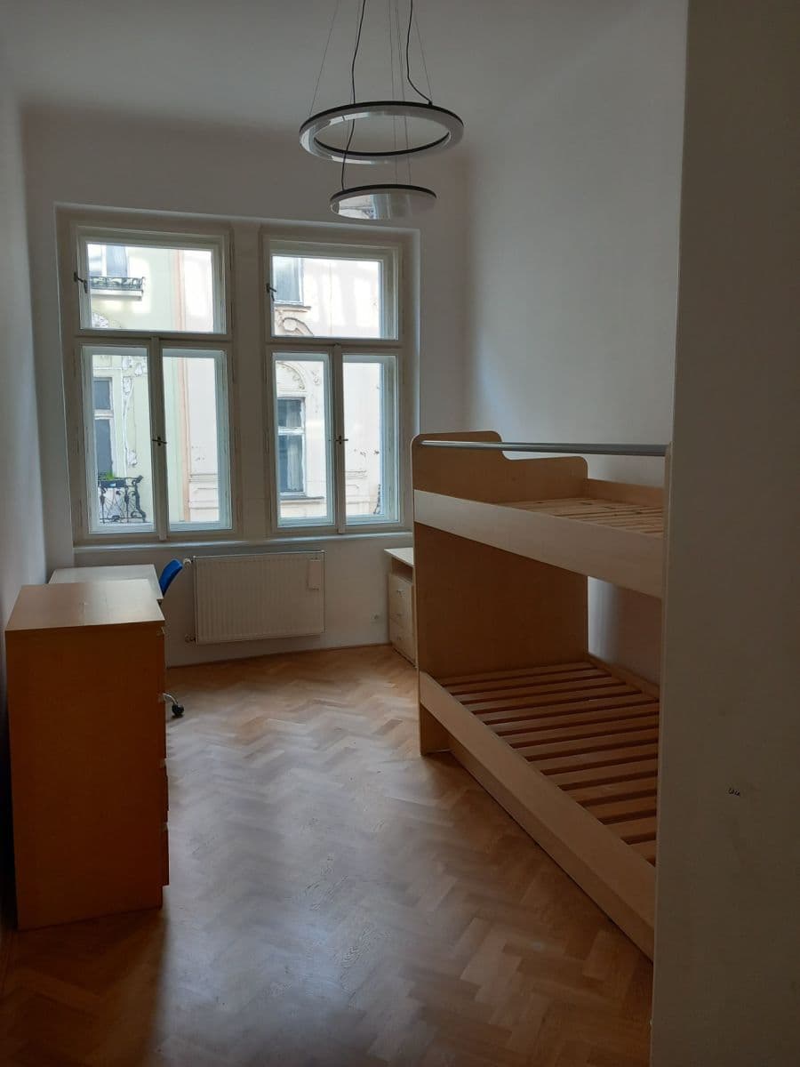 3 bedroom with open-plan kitchen flat to rent, 94 m², Pštrossova, Prague, Prague 3 bedroom with open-plan kitchen flat to rent, 94 m², Pštrossova, Prague, Prague