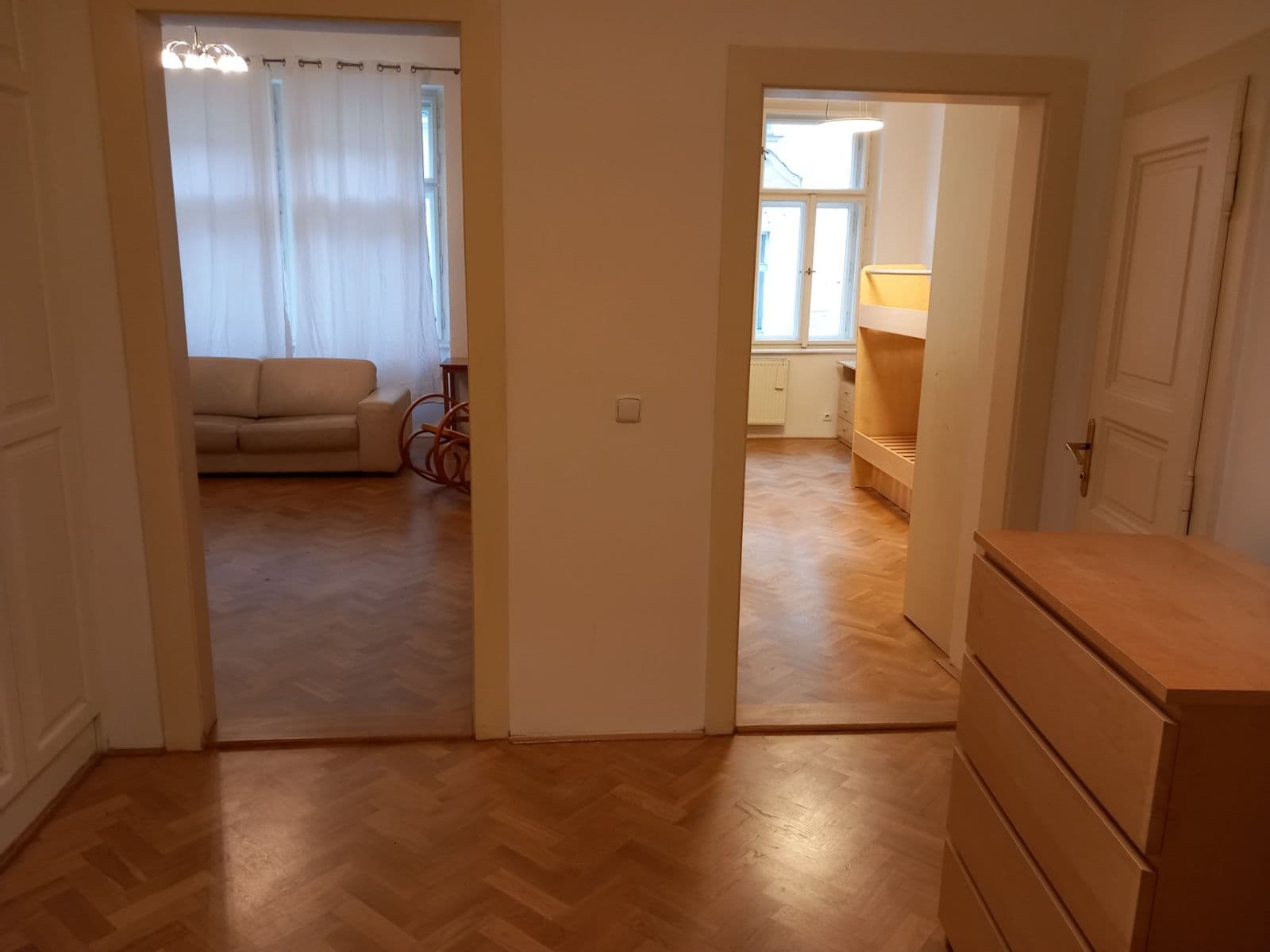 3 bedroom with open-plan kitchen flat to rent, 94 m², Pštrossova, Prague, Prague 3 bedroom with open-plan kitchen flat to rent, 94 m², Pštrossova, Prague, Prague