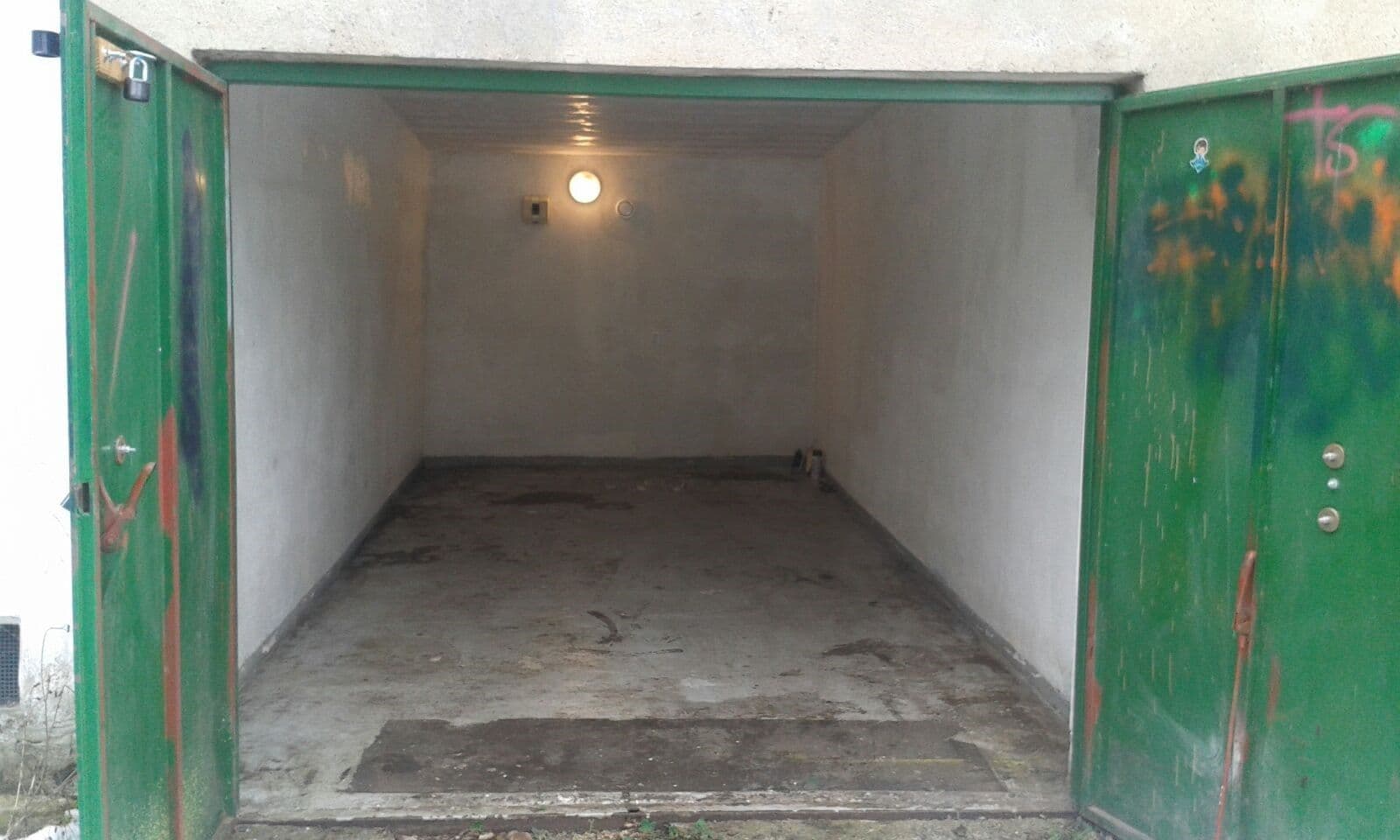 garage for sale, 19 m², Pod Petřinami, Prague, Prague garage for sale, 19 m², Pod Petřinami, Prague, Prague