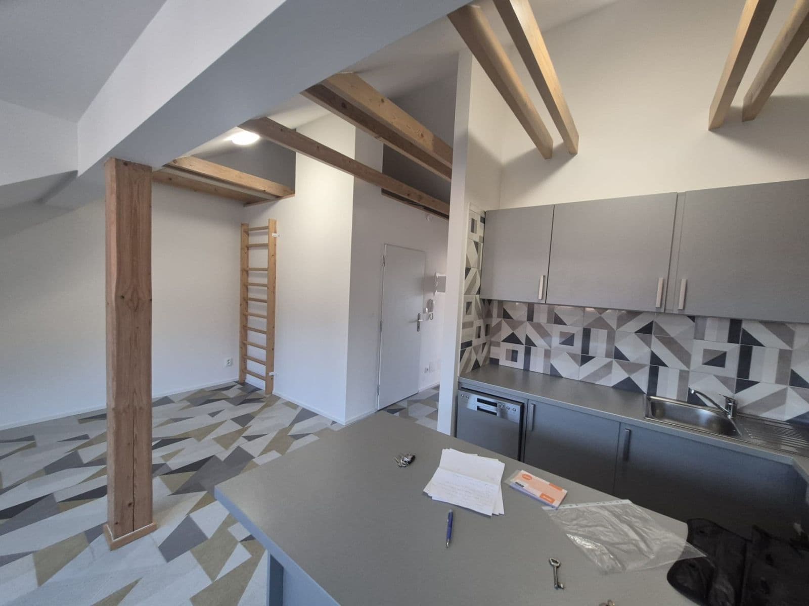 1 bedroom with open-plan kitchen flat to rent, 48 m², Podlomní, Brno, Jihomoravský Region 1 bedroom with open-plan kitchen flat to rent, 48 m², Podlomní, Brno, Jihomoravský Region