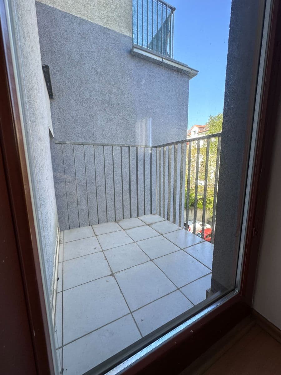 1 bedroom with open-plan kitchen flat to rent, 53 m², Ke Stírce, Prague, Prague 1 bedroom with open-plan kitchen flat to rent, 53 m², Ke Stírce, Prague, Prague