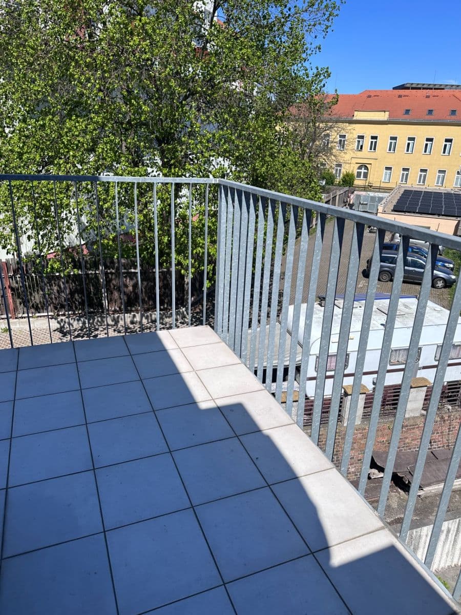 1 bedroom with open-plan kitchen flat to rent, 53 m², Ke Stírce, Prague, Prague 1 bedroom with open-plan kitchen flat to rent, 53 m², Ke Stírce, Prague, Prague