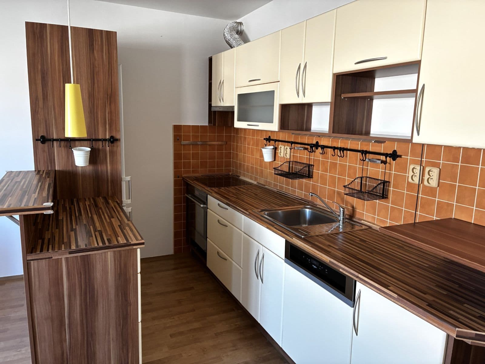 1 bedroom with open-plan kitchen flat to rent, 56 m², K Netlukám, Prague, Prague 1 bedroom with open-plan kitchen flat to rent, 56 m², K Netlukám, Prague, Prague
