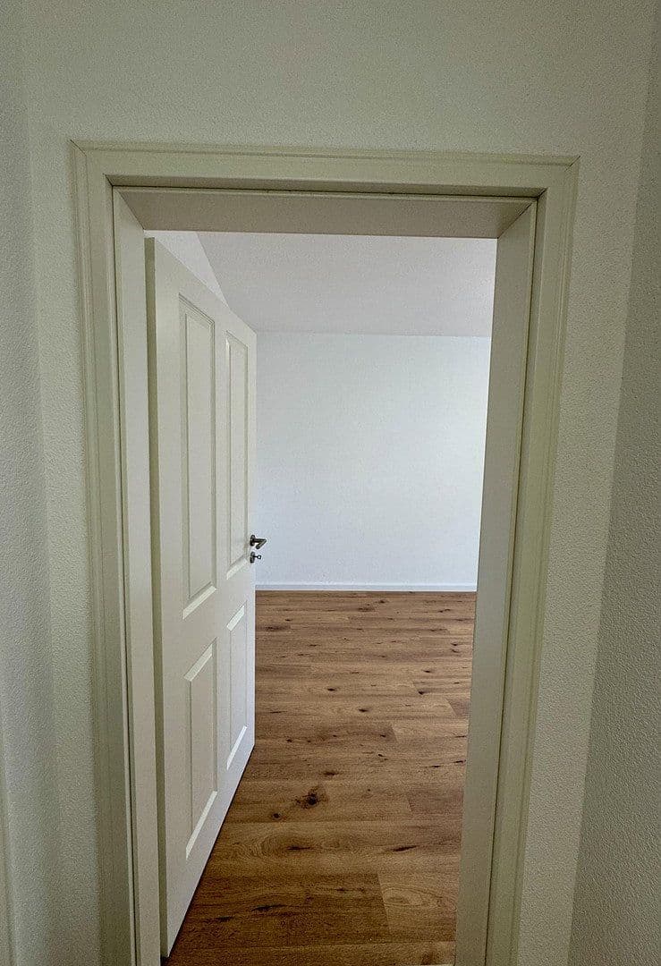 4 bedroom flat to rent, 80 m², Seebohmstr.37, Saarbrücken, Saarland 4 bedroom flat to rent, 80 m², Seebohmstr.37, Saarbrücken, Saarland
