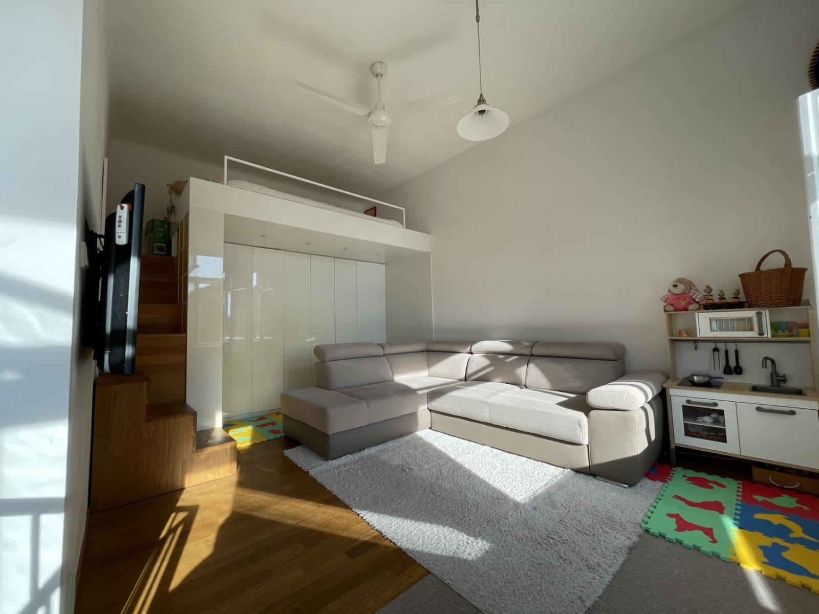 1 bedroom flat to rent, 38 m², Thámova, Prague, Prague 1 bedroom flat to rent, 38 m², Thámova, Prague, Prague