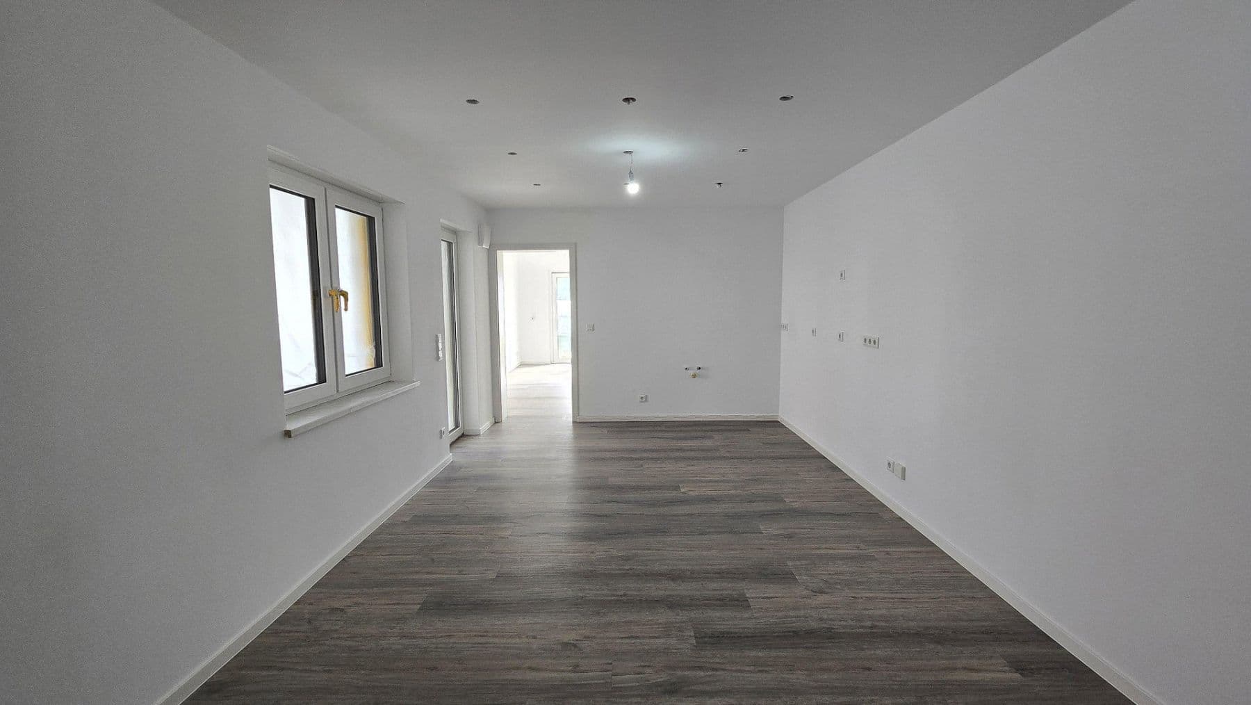 2 bedroom with open-plan kitchen flat to rent, 80 m², Römerberg, Rhineland-Palatinate 2 bedroom with open-plan kitchen flat to rent, 80 m², Römerberg, Rhineland-Palatinate