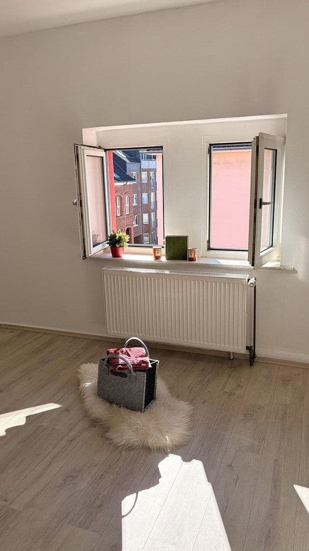 1 bedroom with open-plan kitchen flat to rent, 64 m², Witten, North Rhine-Westphalia 1 bedroom with open-plan kitchen flat to rent, 64 m², Witten, North Rhine-Westphalia