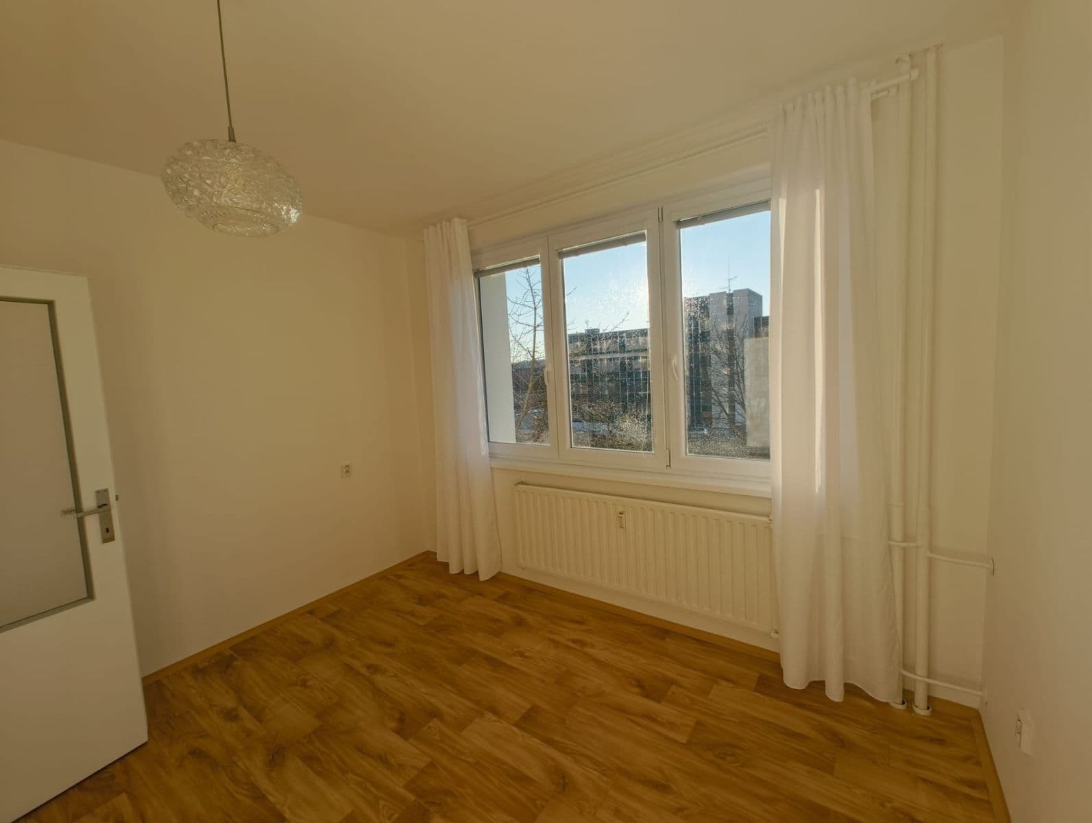 1 bedroom with open-plan kitchen flat to rent, 43 m², Berlínská, Tábor, Jihočeský Region 1 bedroom with open-plan kitchen flat to rent, 43 m², Berlínská, Tábor, Jihočeský Region