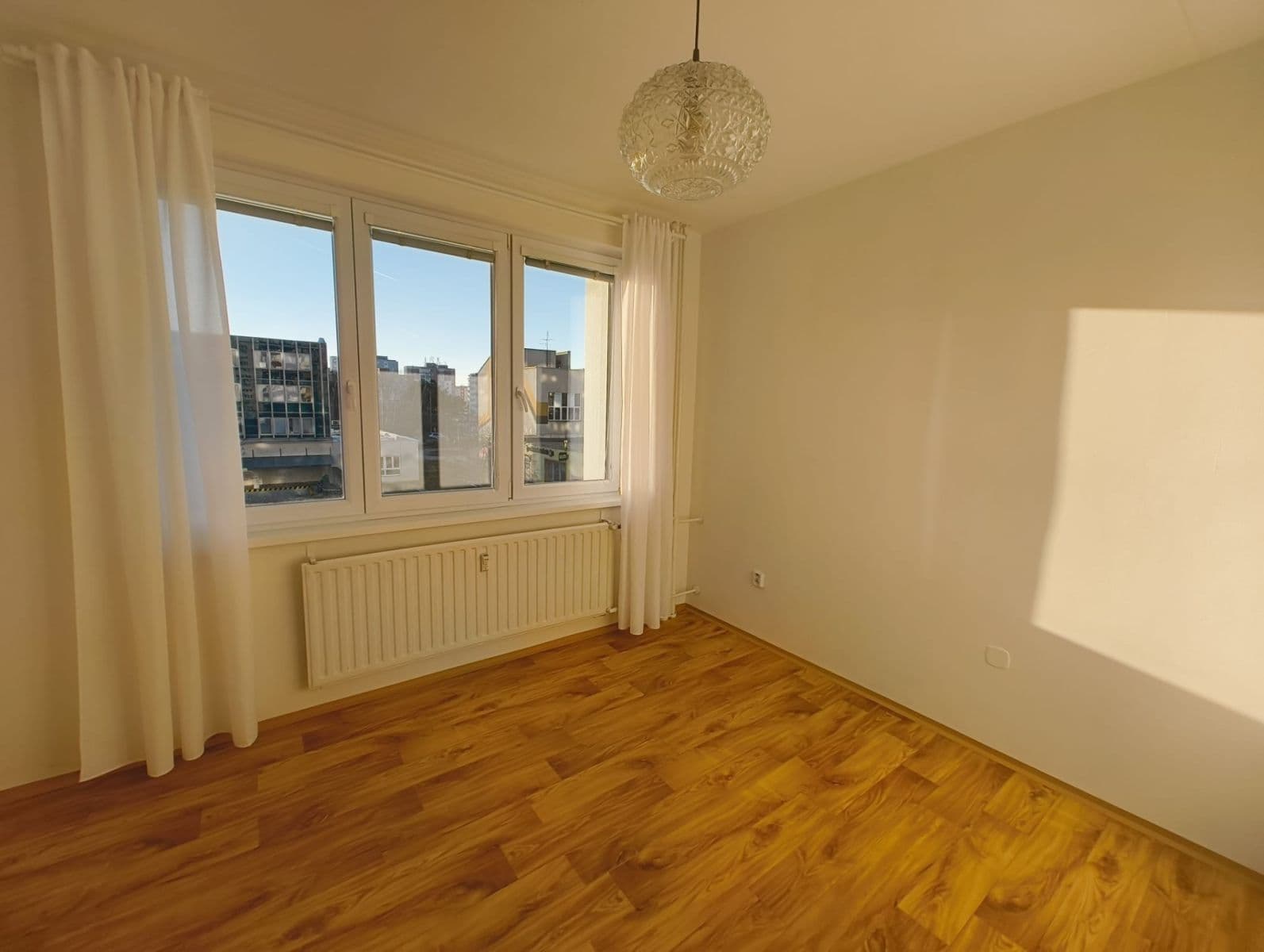 1 bedroom with open-plan kitchen flat to rent, 43 m², Berlínská, Tábor, Jihočeský Region 1 bedroom with open-plan kitchen flat to rent, 43 m², Berlínská, Tábor, Jihočeský Region