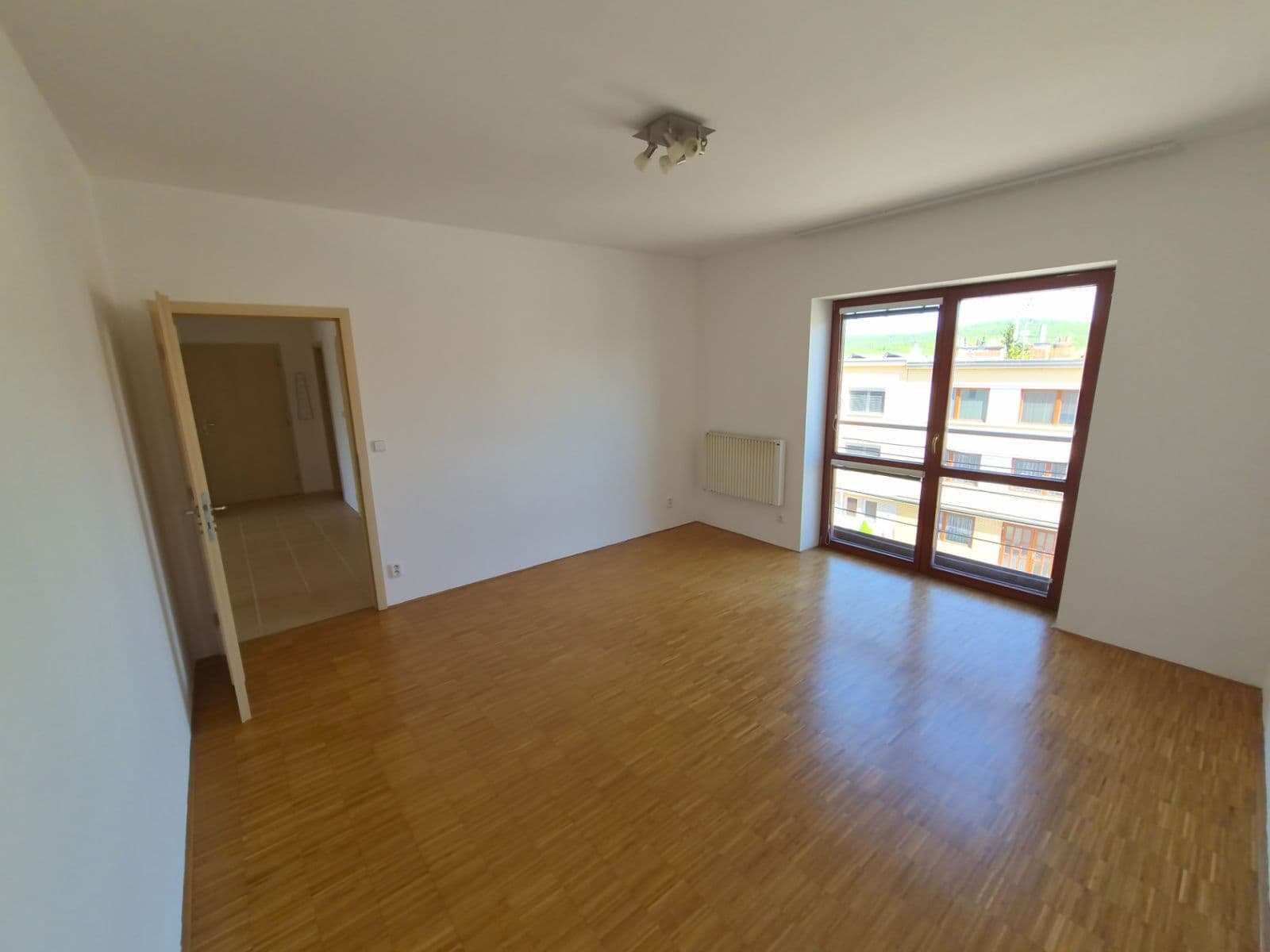 2 bedroom with open-plan kitchen flat to rent, 111 m², Vránova, Brno, Jihomoravský Region 2 bedroom with open-plan kitchen flat to rent, 111 m², Vránova, Brno, Jihomoravský Region