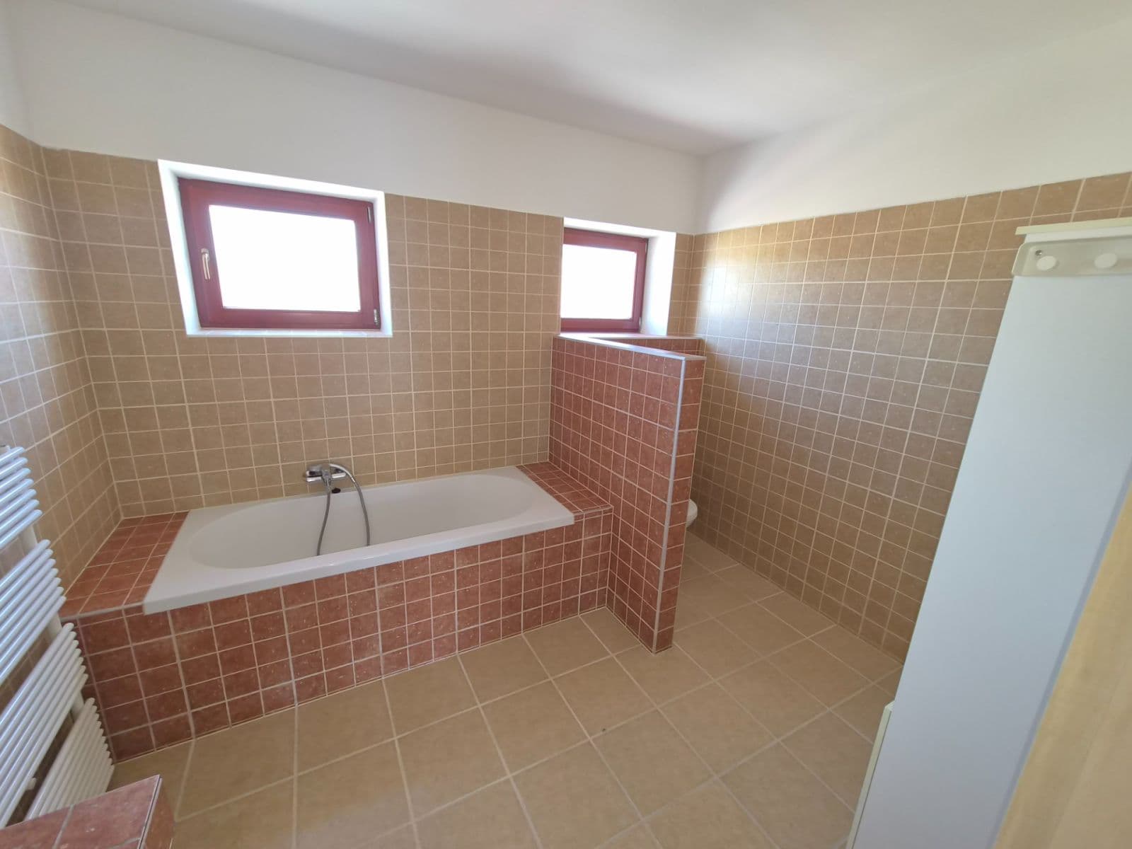 2 bedroom with open-plan kitchen flat to rent, 111 m², Vránova, Brno, Jihomoravský Region 2 bedroom with open-plan kitchen flat to rent, 111 m², Vránova, Brno, Jihomoravský Region