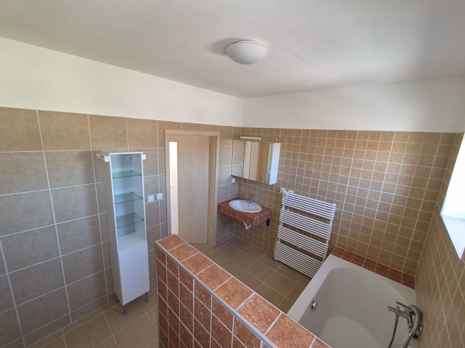 2 bedroom with open-plan kitchen flat to rent, 111 m², Vránova, Brno, Jihomoravský Region 2 bedroom with open-plan kitchen flat to rent, 111 m², Vránova, Brno, Jihomoravský Region