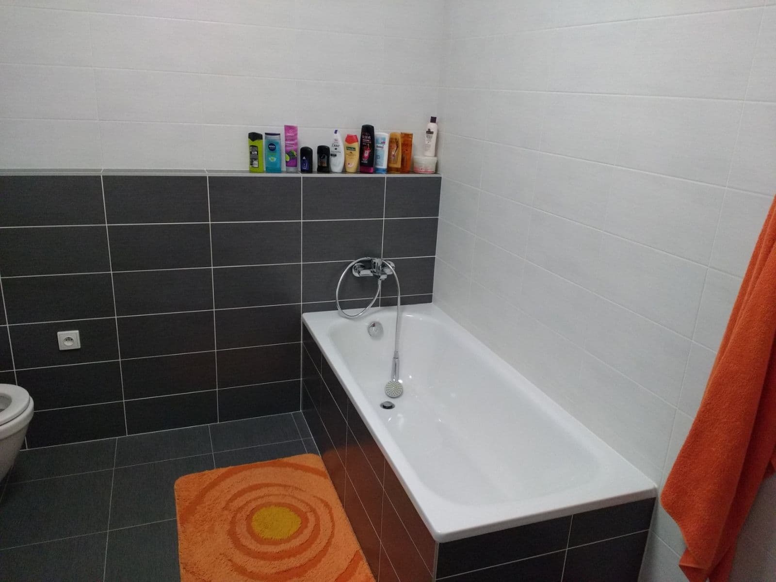 1 bedroom with open-plan kitchen flat for sale, 62 m², Mirešická, Jinočany, Středočeský Region 1 bedroom with open-plan kitchen flat for sale, 62 m², Mirešická, Jinočany, Středočeský Region