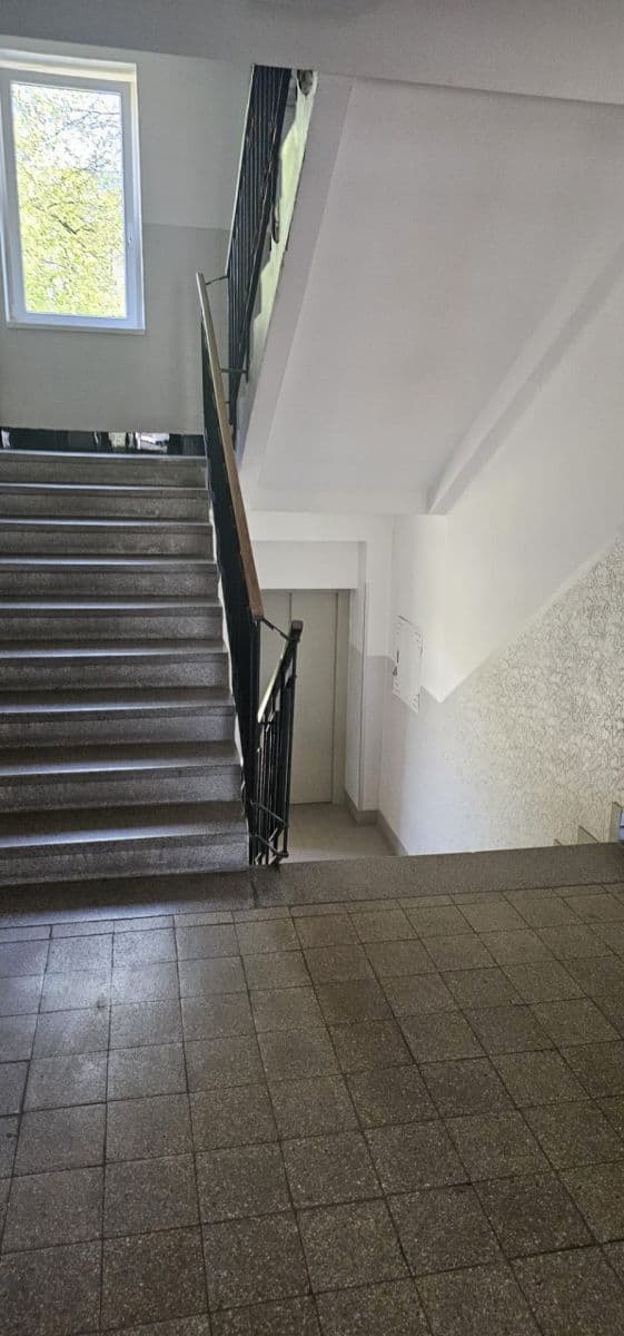 Studio flat to rent, 25 m², Ke Strašnické, Prague, Prague Studio flat to rent, 25 m², Ke Strašnické, Prague, Prague