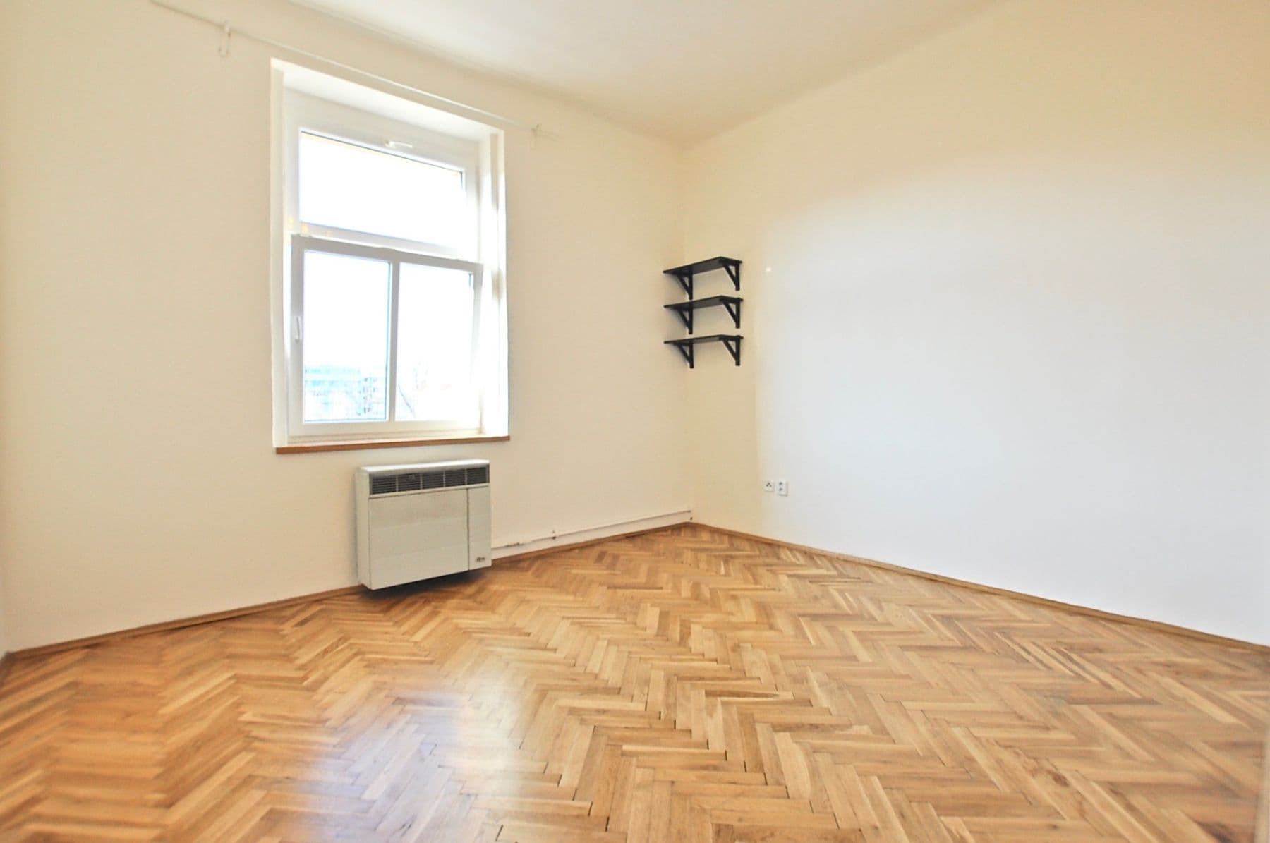 2 bedroom flat for sale, 40 m², Komunardů, Prague, Prague 2 bedroom flat for sale, 40 m², Komunardů, Prague, Prague