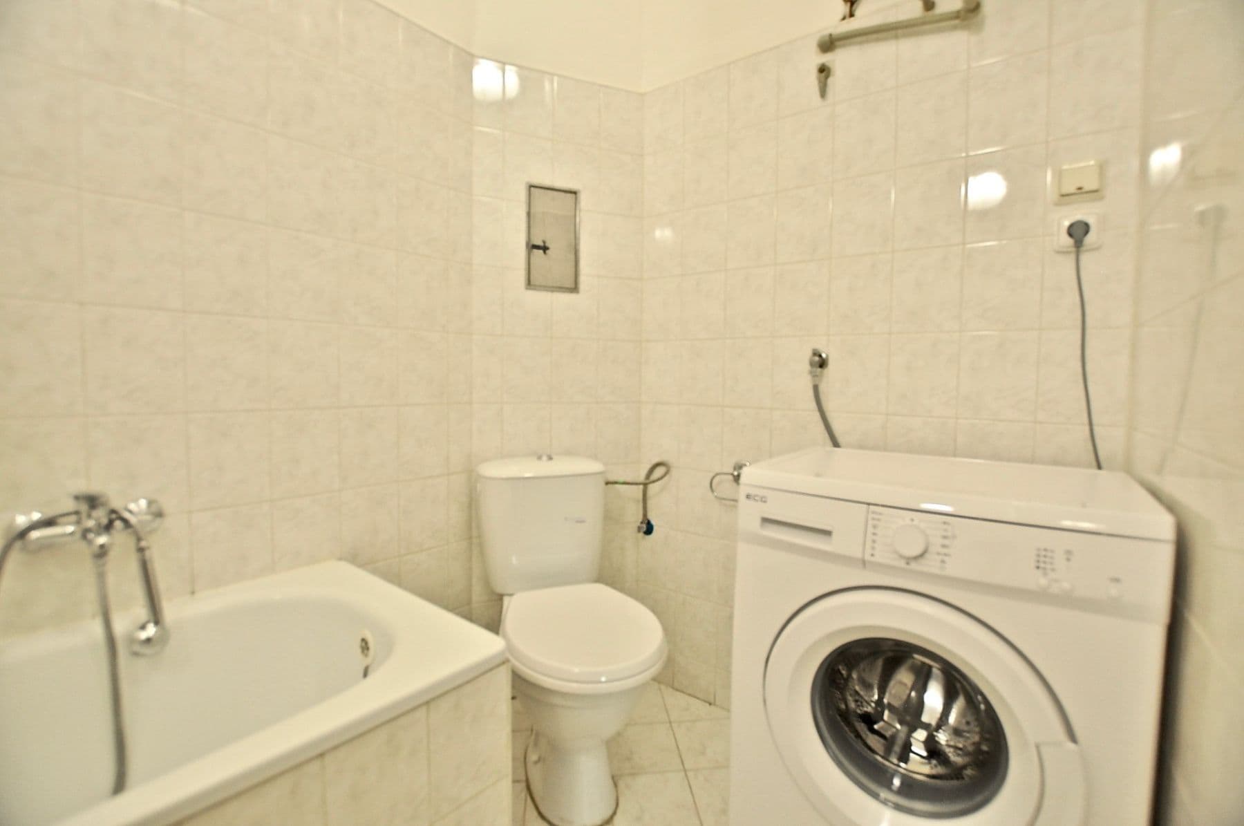 2 bedroom flat for sale, 40 m², Komunardů, Prague, Prague 2 bedroom flat for sale, 40 m², Komunardů, Prague, Prague