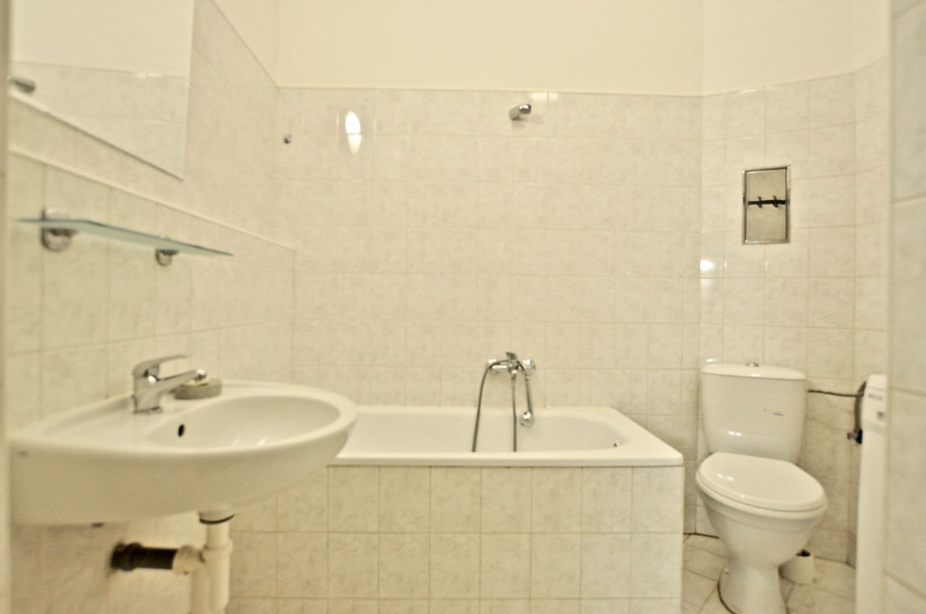 2 bedroom flat for sale, 40 m², Komunardů, Prague, Prague 2 bedroom flat for sale, 40 m², Komunardů, Prague, Prague