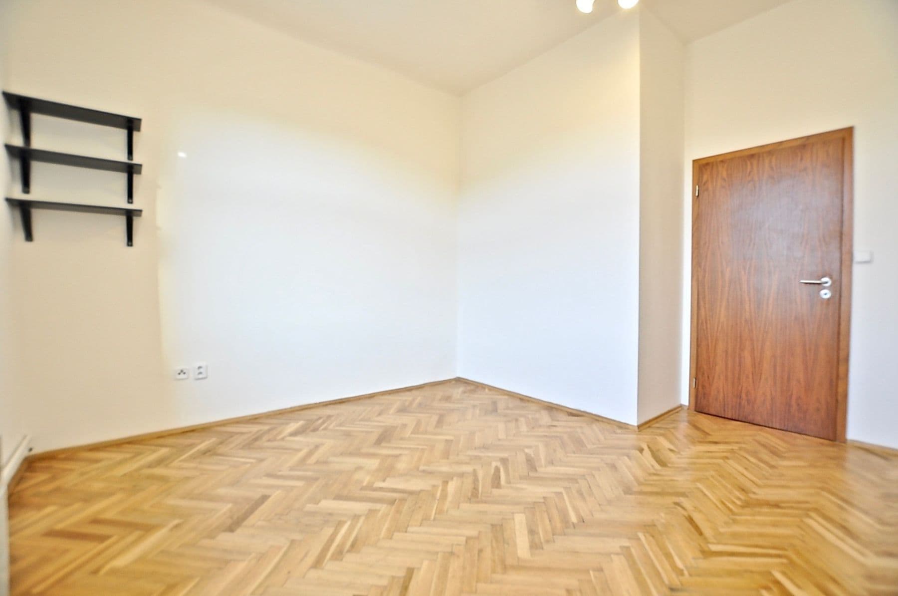 2 bedroom flat for sale, 40 m², Komunardů, Prague, Prague 2 bedroom flat for sale, 40 m², Komunardů, Prague, Prague