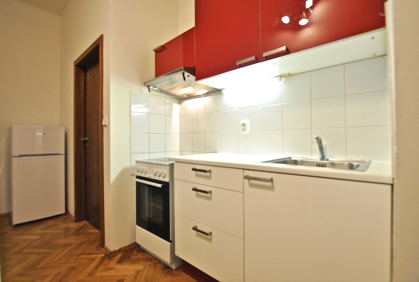 2 bedroom flat for sale, 40 m², Komunardů, Prague, Prague 2 bedroom flat for sale, 40 m², Komunardů, Prague, Prague