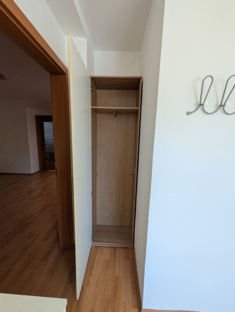 Studio flat to rent, 14 m², Pivoňkova, Brno, Jihomoravský Region Studio flat to rent, 14 m², Pivoňkova, Brno, Jihomoravský Region