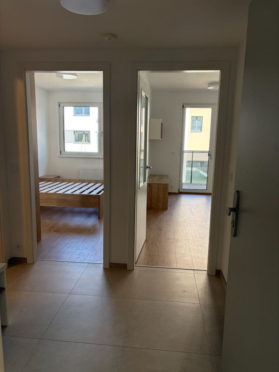 1 bedroom with open-plan kitchen flat to rent, 50 m², Blažimská, Prague, Prague 1 bedroom with open-plan kitchen flat to rent, 50 m², Blažimská, Prague, Prague