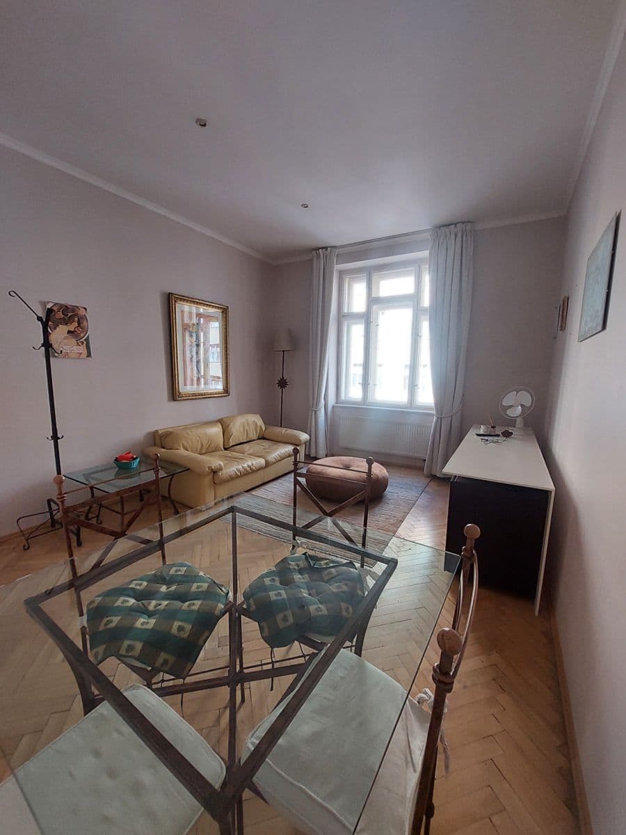 2 bedroom flat to rent, 50 m², Na Výtoni, Prague, Prague 2 bedroom flat to rent, 50 m², Na Výtoni, Prague, Prague