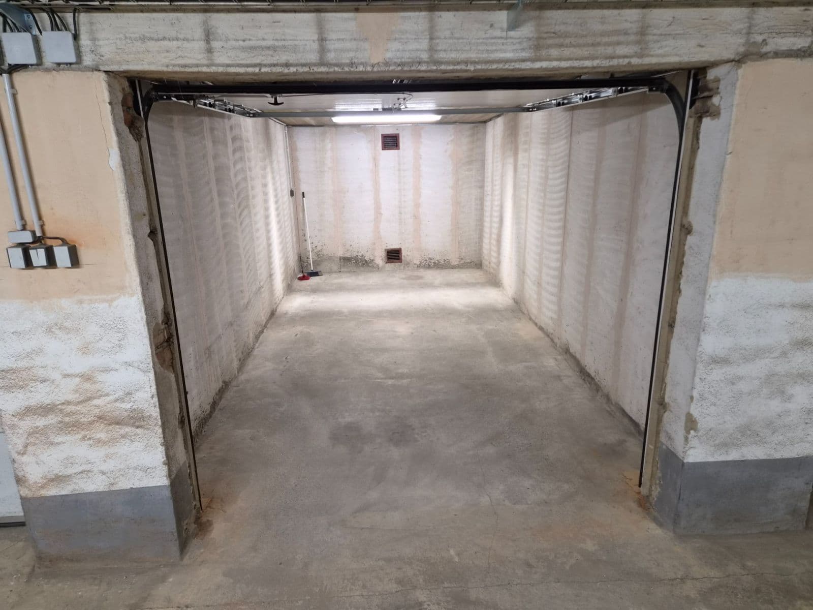 garage to rent, 17 m², Chalupkova, Prague, Prague garage to rent, 17 m², Chalupkova, Prague, Prague