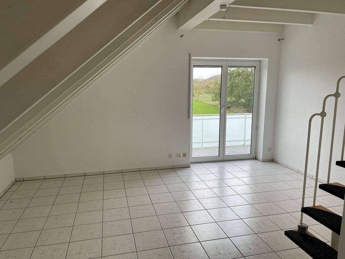 2 bedroom with open-plan kitchen flat to rent, 115 m², Karlstein am Main, Bavaria 2 bedroom with open-plan kitchen flat to rent, 115 m², Karlstein am Main, Bavaria