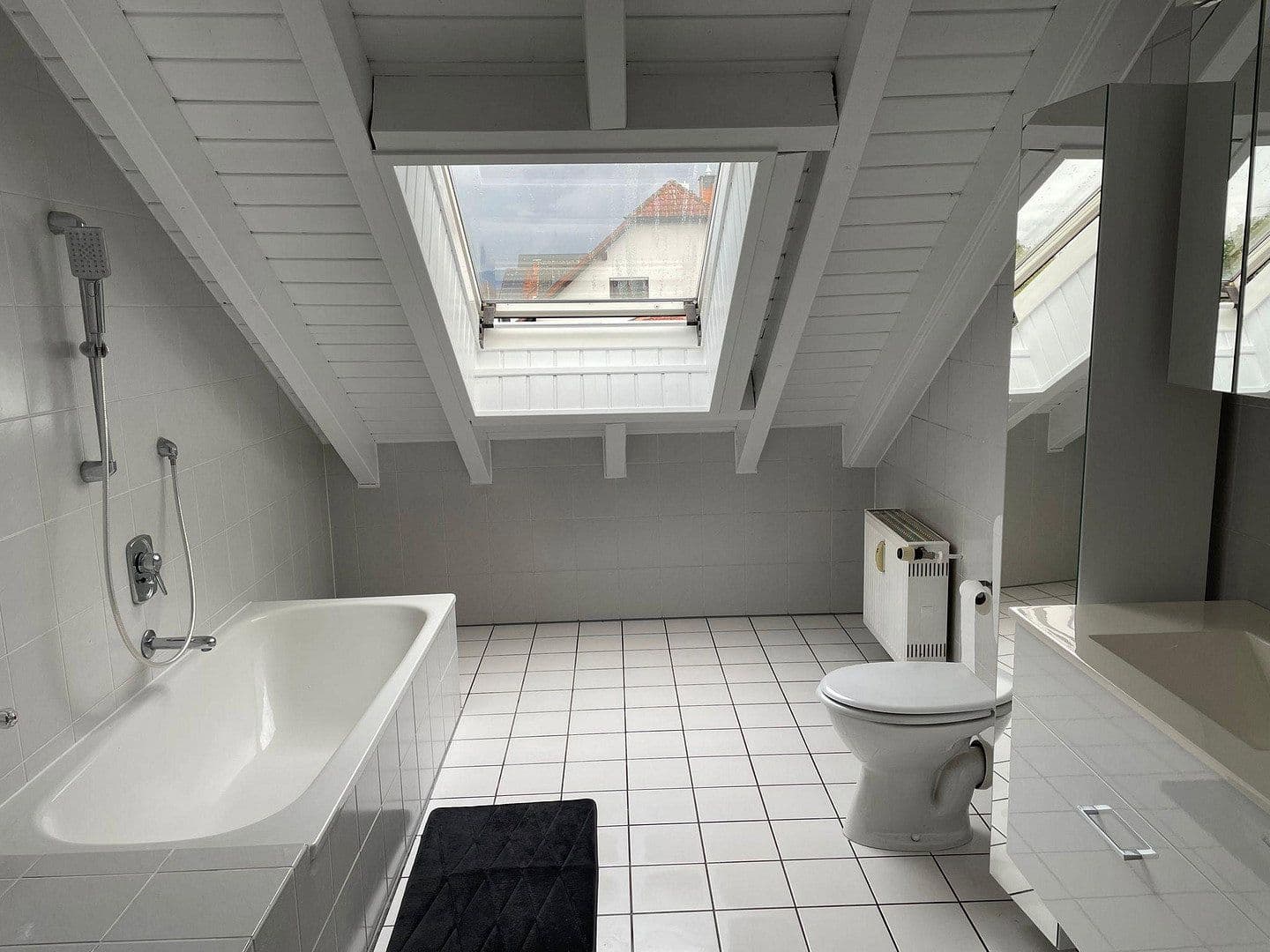 2 bedroom with open-plan kitchen flat to rent, 115 m², Karlstein am Main, Bavaria 2 bedroom with open-plan kitchen flat to rent, 115 m², Karlstein am Main, Bavaria