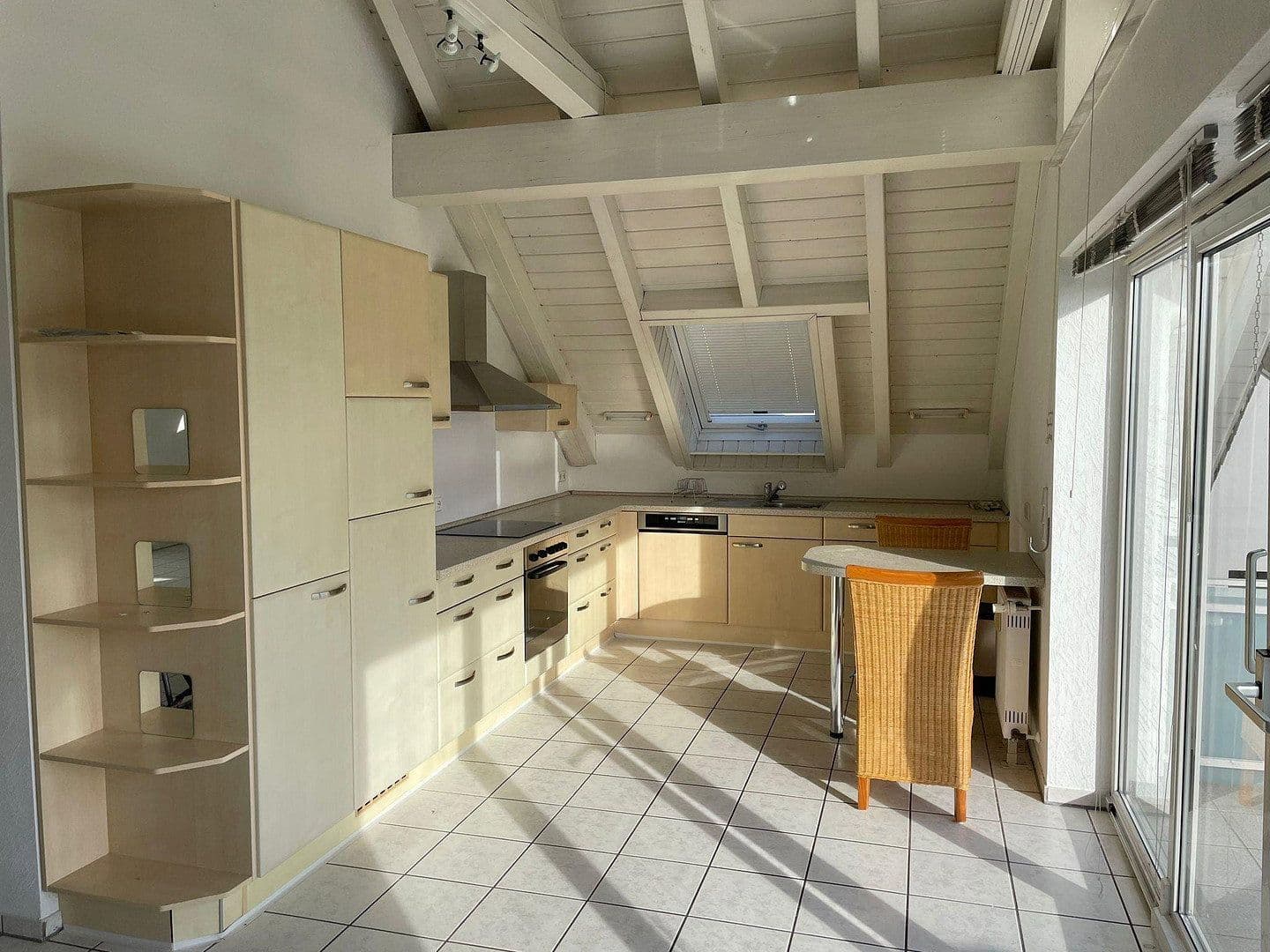 2 bedroom with open-plan kitchen flat to rent, 115 m², Karlstein am Main, Bavaria 2 bedroom with open-plan kitchen flat to rent, 115 m², Karlstein am Main, Bavaria
