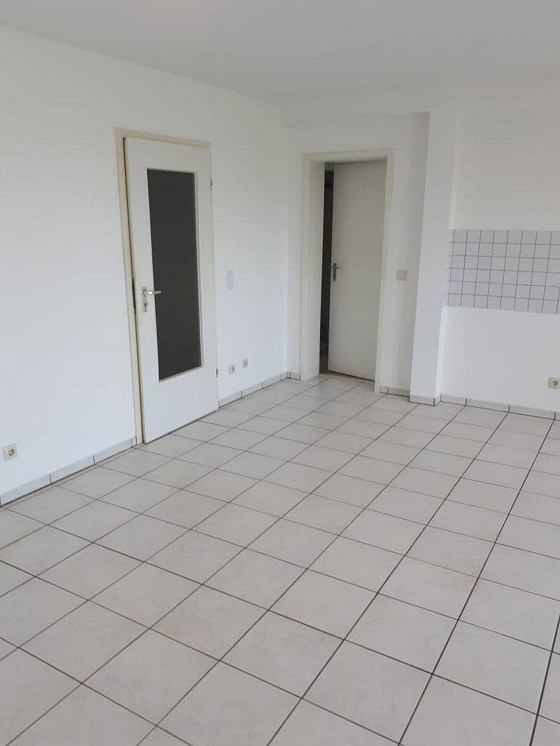 3 bedroom flat to rent, 102 m², Hattingerstr. 574, Bochum, North Rhine-Westphalia 3 bedroom flat to rent, 102 m², Hattingerstr. 574, Bochum, North Rhine-Westphalia