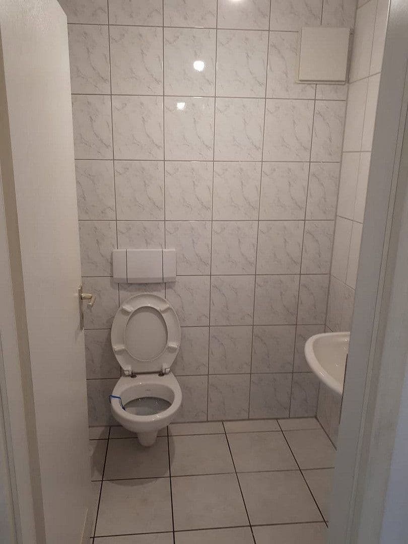 3 bedroom flat to rent, 102 m², Hattingerstr. 574, Bochum, North Rhine-Westphalia 3 bedroom flat to rent, 102 m², Hattingerstr. 574, Bochum, North Rhine-Westphalia