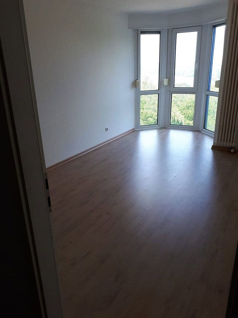 3 bedroom flat to rent, 102 m², Hattingerstr. 574, Bochum, North Rhine-Westphalia 3 bedroom flat to rent, 102 m², Hattingerstr. 574, Bochum, North Rhine-Westphalia