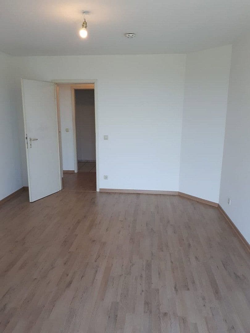 3 bedroom flat to rent, 102 m², Hattingerstr. 574, Bochum, North Rhine-Westphalia 3 bedroom flat to rent, 102 m², Hattingerstr. 574, Bochum, North Rhine-Westphalia