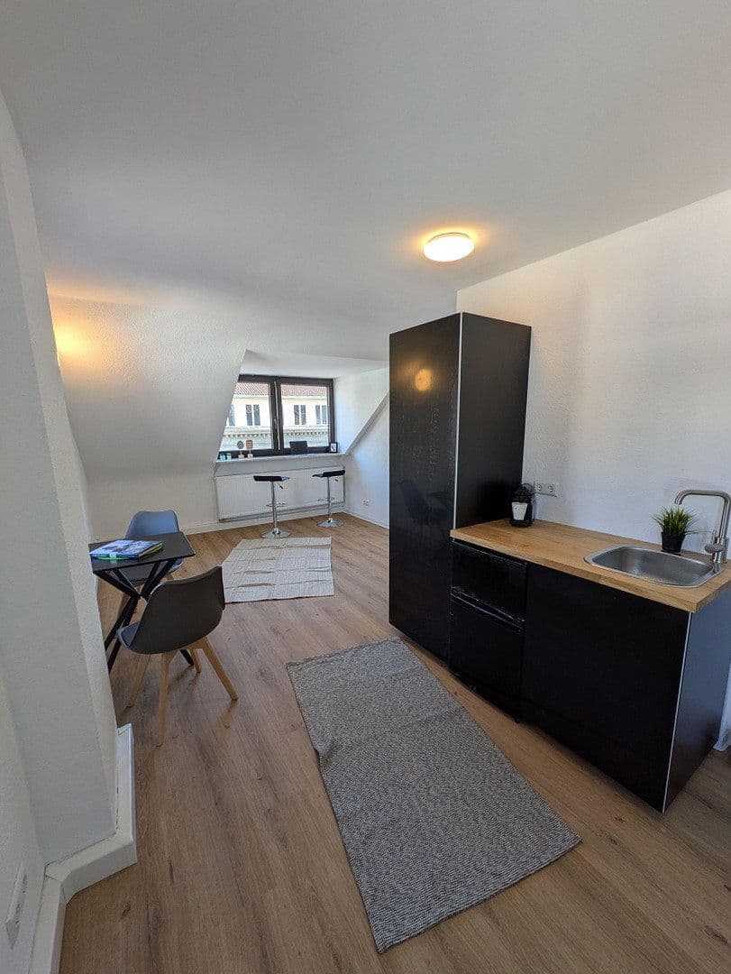 2 bedroom flat to rent, 32 m², Rotebühlstrasse 108, Stuttgart West, Baden-Württemberg 2 bedroom flat to rent, 32 m², Rotebühlstrasse 108, Stuttgart West, Baden-Württemberg