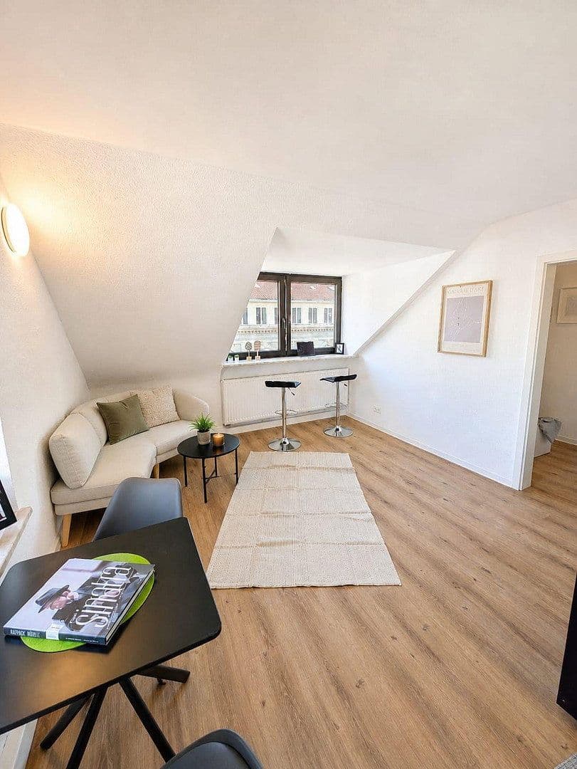 2 bedroom flat to rent, 32 m², Rotebühlstrasse 108, Stuttgart West, Baden-Württemberg 2 bedroom flat to rent, 32 m², Rotebühlstrasse 108, Stuttgart West, Baden-Württemberg