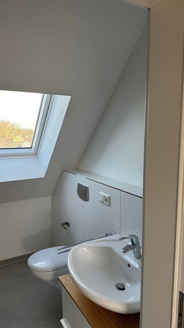 2 bedroom with open-plan kitchen flat to rent, 116 m², Ahlen, North Rhine-Westphalia 2 bedroom with open-plan kitchen flat to rent, 116 m², Ahlen, North Rhine-Westphalia