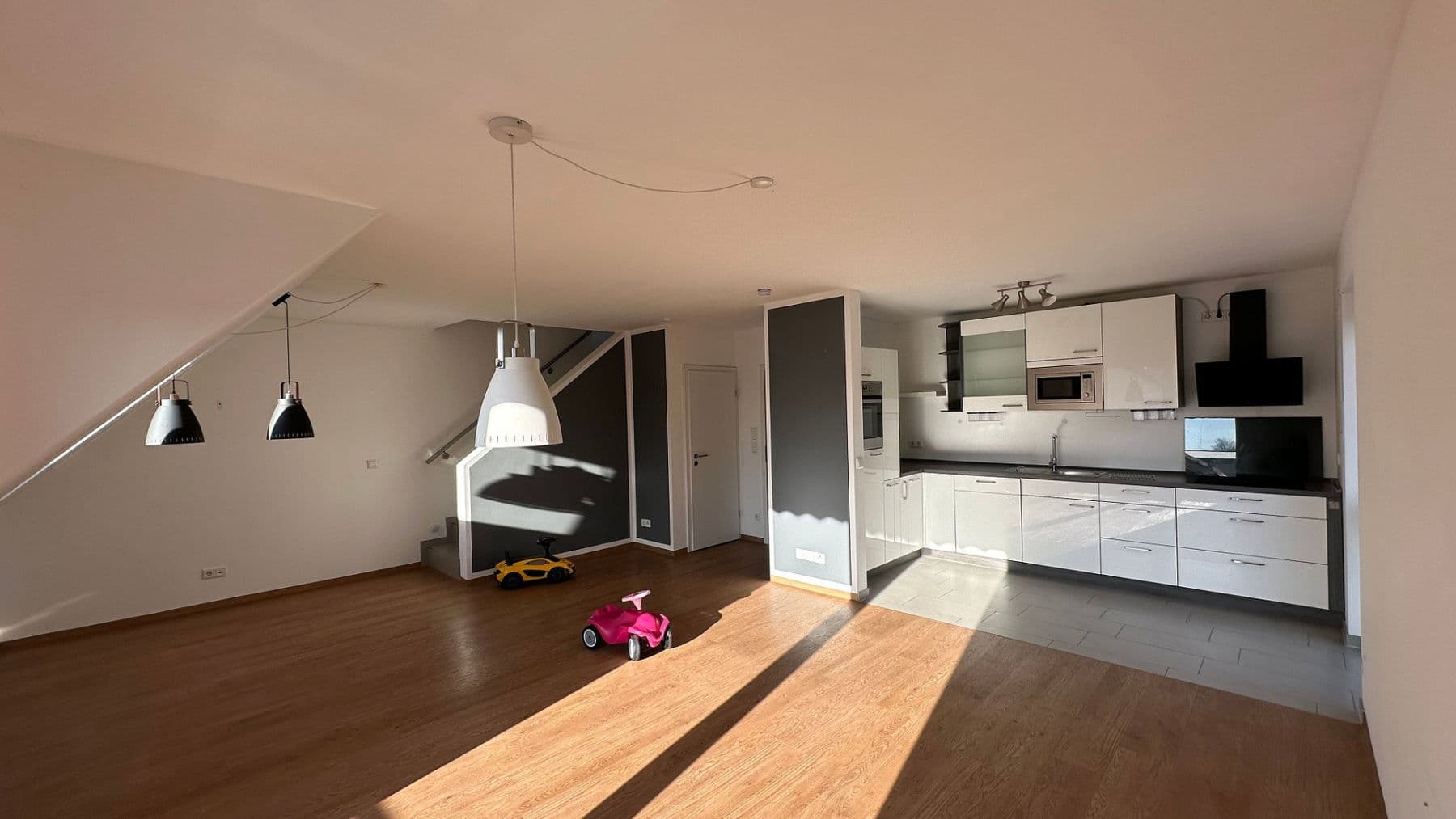 2 bedroom with open-plan kitchen flat to rent, 116 m², Ahlen, North Rhine-Westphalia 2 bedroom with open-plan kitchen flat to rent, 116 m², Ahlen, North Rhine-Westphalia