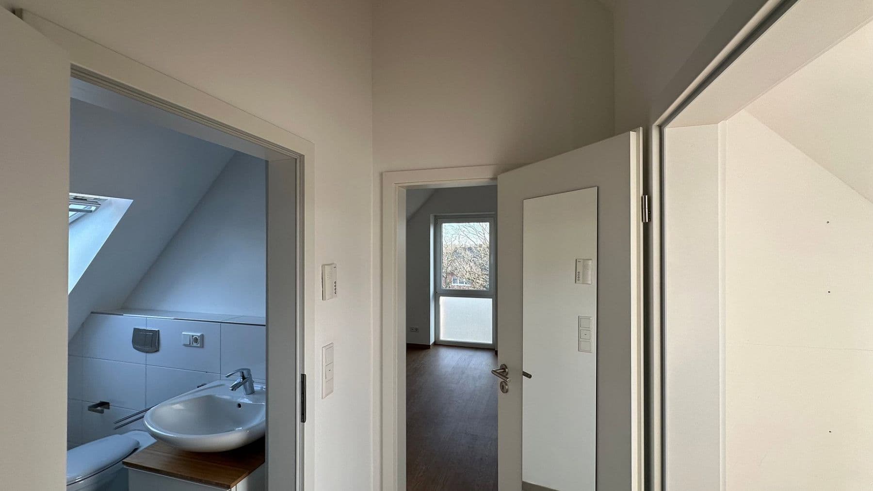 2 bedroom with open-plan kitchen flat to rent, 116 m², Ahlen, North Rhine-Westphalia 2 bedroom with open-plan kitchen flat to rent, 116 m², Ahlen, North Rhine-Westphalia