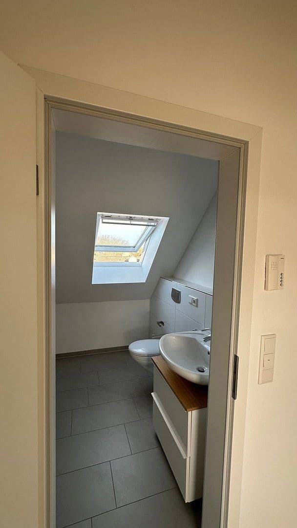 2 bedroom with open-plan kitchen flat to rent, 116 m², Ahlen, North Rhine-Westphalia 2 bedroom with open-plan kitchen flat to rent, 116 m², Ahlen, North Rhine-Westphalia