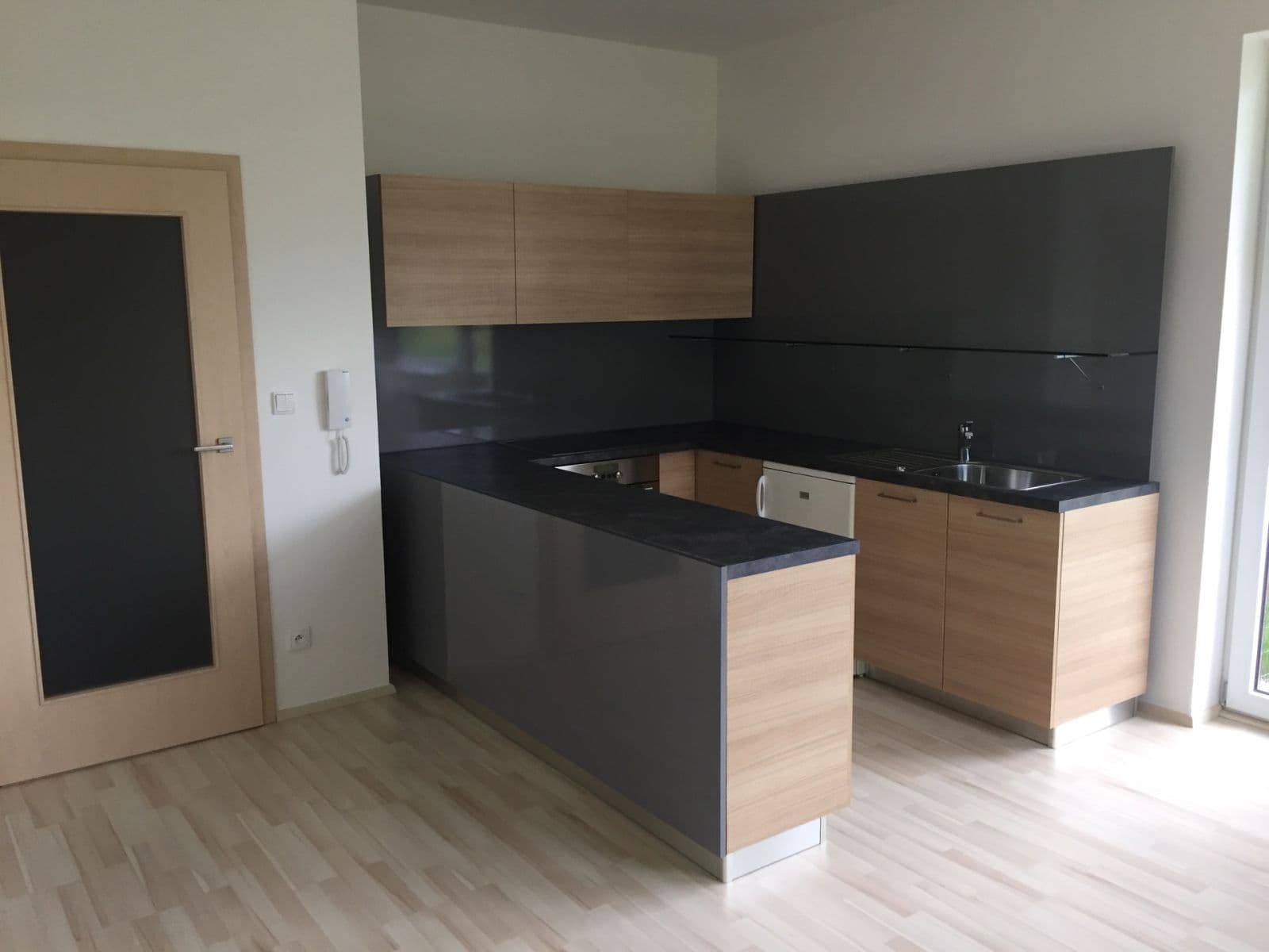 Studio flat to rent, 31 m², Houbalova, Brno, Jihomoravský Region Studio flat to rent, 31 m², Houbalova, Brno, Jihomoravský Region