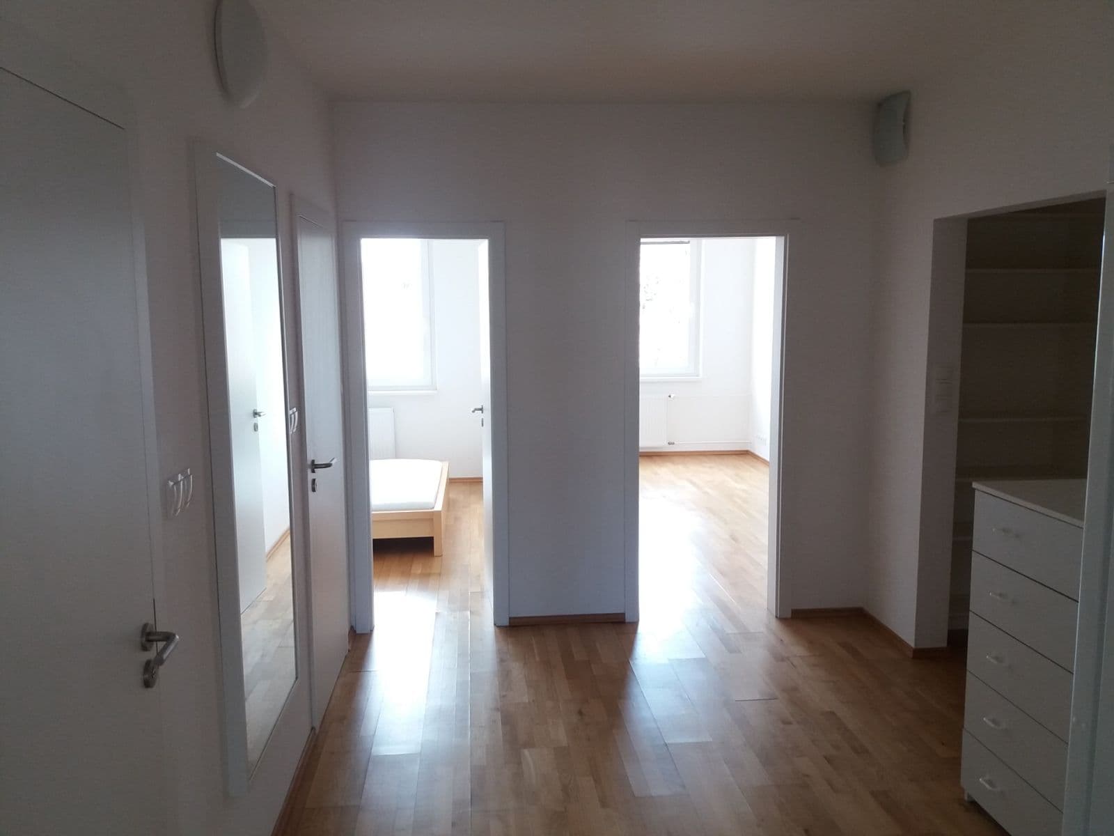 3 bedroom with open-plan kitchen flat to rent, 72 m², Božetická, Prague, Prague 3 bedroom with open-plan kitchen flat to rent, 72 m², Božetická, Prague, Prague