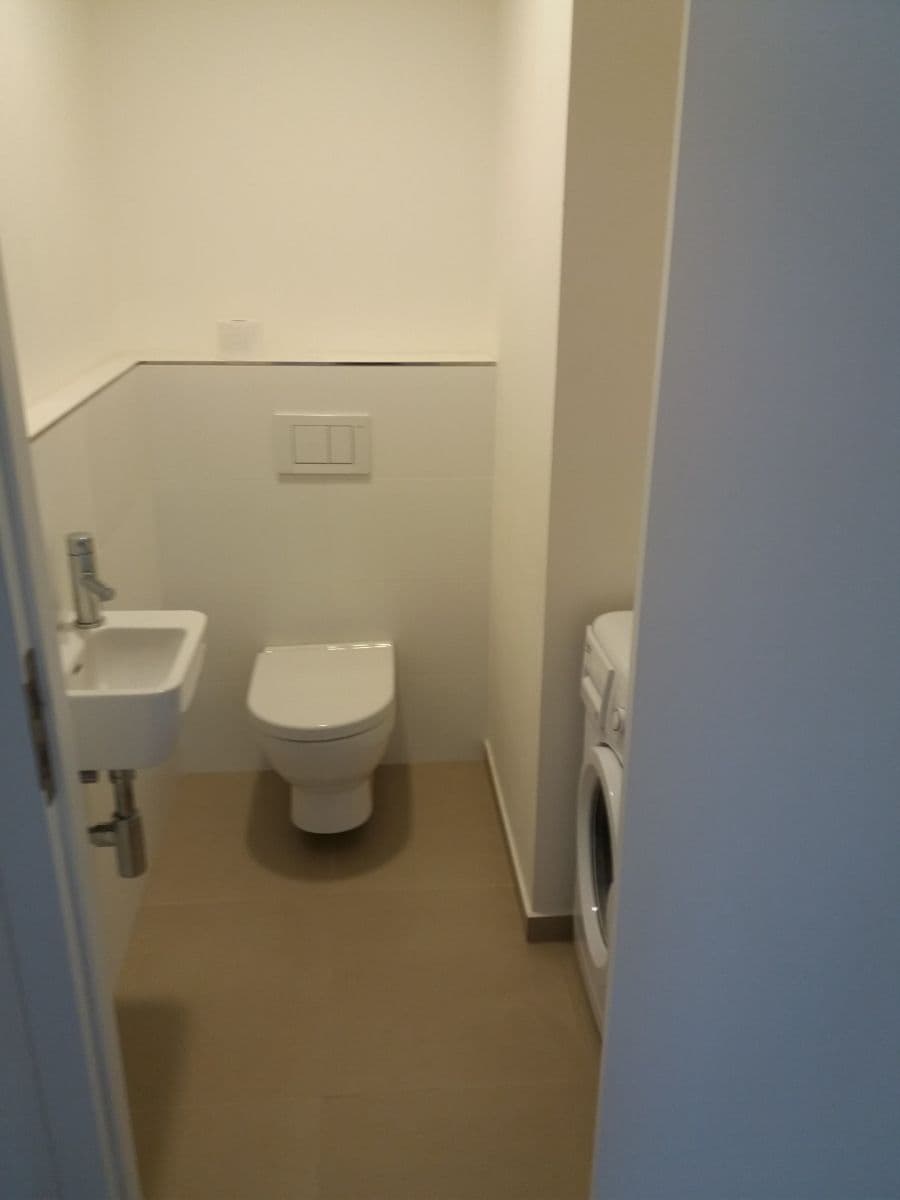 3 bedroom with open-plan kitchen flat to rent, 72 m², Božetická, Prague, Prague 3 bedroom with open-plan kitchen flat to rent, 72 m², Božetická, Prague, Prague