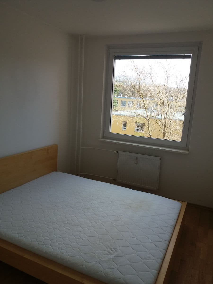 3 bedroom with open-plan kitchen flat to rent, 72 m², Božetická, Prague, Prague 3 bedroom with open-plan kitchen flat to rent, 72 m², Božetická, Prague, Prague