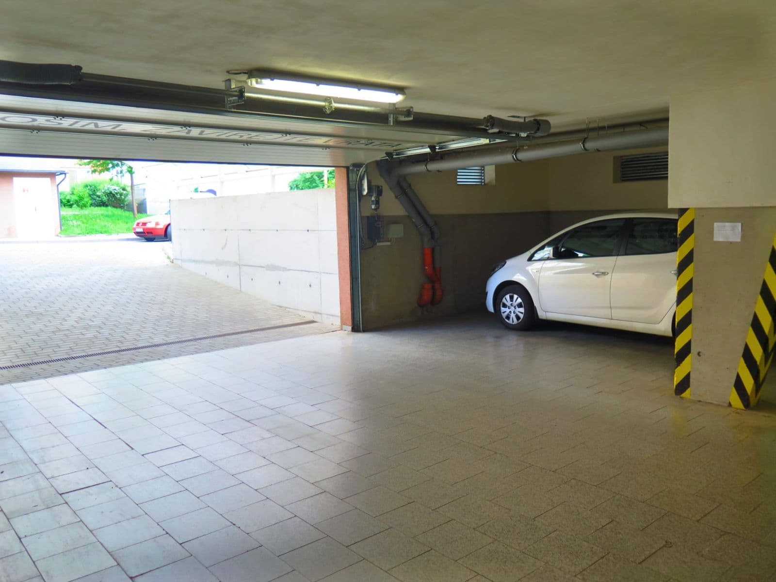 garage to rent, 18 m², Trýbova, Brno, Jihomoravský Region garage to rent, 18 m², Trýbova, Brno, Jihomoravský Region