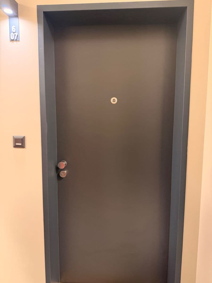 1 bedroom with open-plan kitchen flat to rent, 45 m², Pod Harfou, Prague, Prague 1 bedroom with open-plan kitchen flat to rent, 45 m², Pod Harfou, Prague, Prague